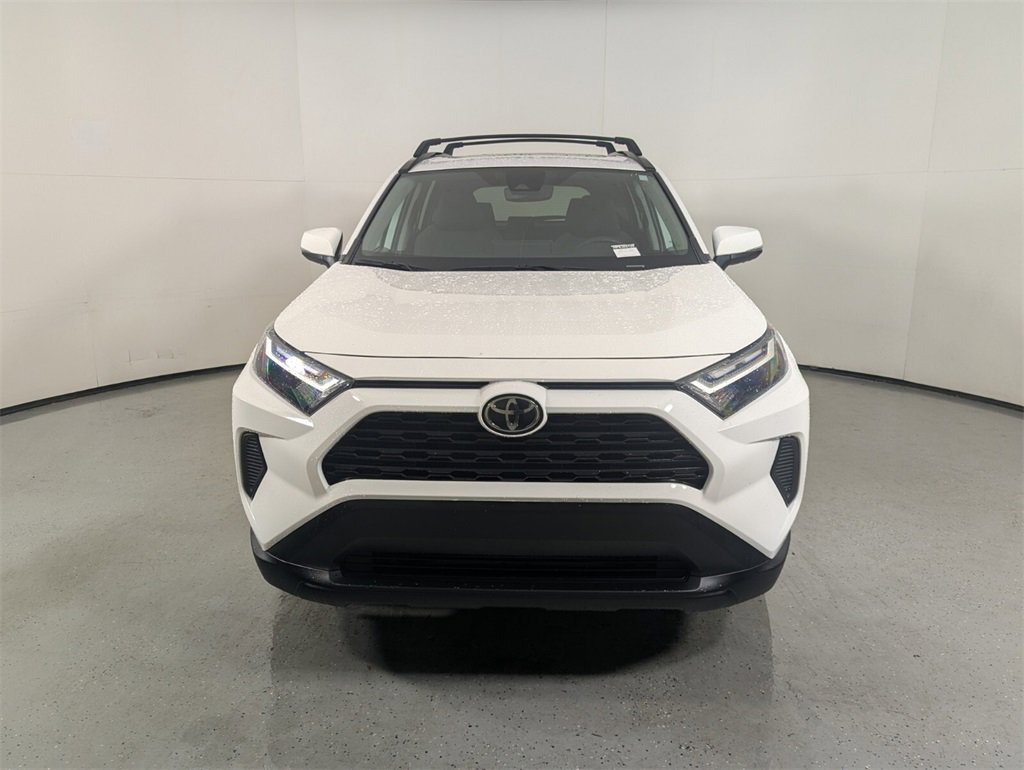 Used 2024 Toyota RAV4 XLE image 2
