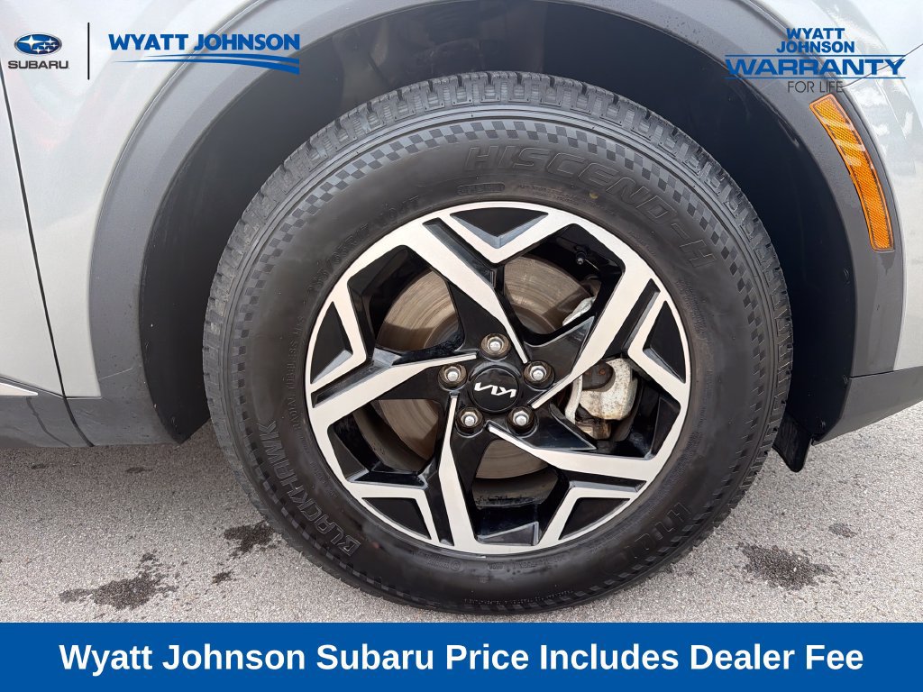 Used 2024 Kia Sportage LX FWD image 12