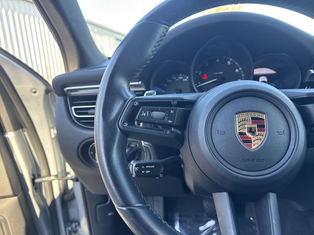 Used 2022 Porsche Macan AWD/4WD image 17