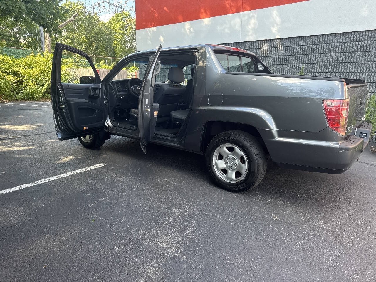 Used 2011 Honda Ridgeline RT image 6