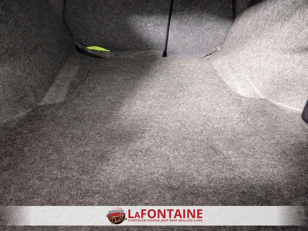 Used 2023 Chrysler 300 Touring L w/ Popular Equipment Group image 28