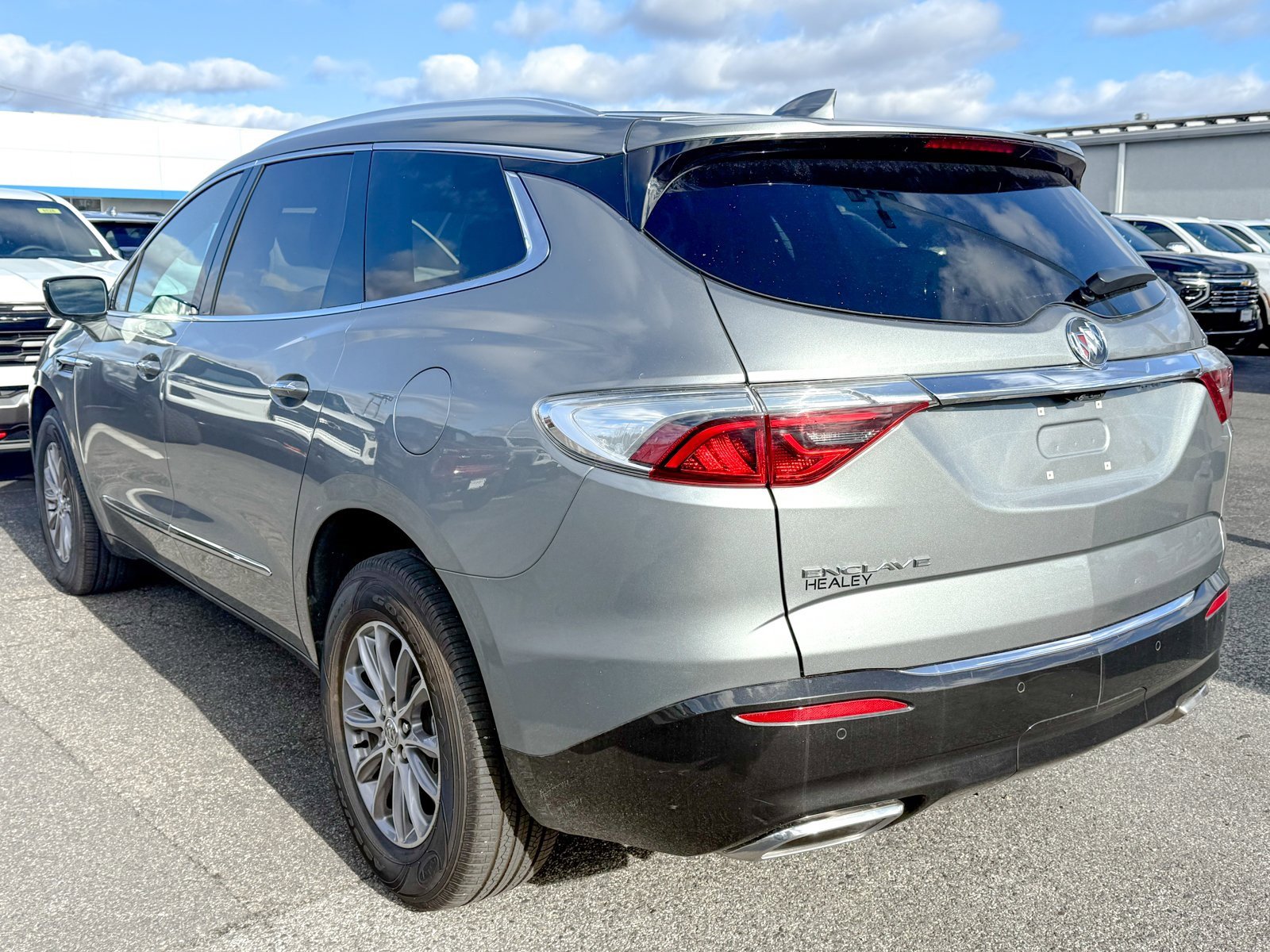 Certified 2024 Buick Enclave Premium image 5