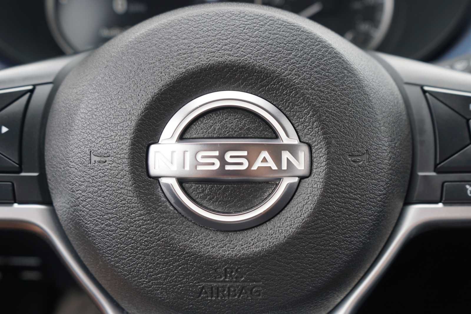 Used 2025 Nissan Versa SV FWD image 13