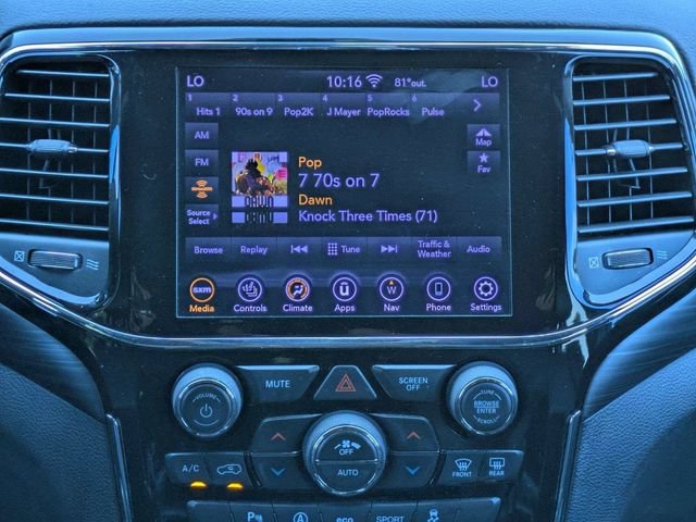 Used 2020 Jeep Grand Cherokee Altitude RWD image 18