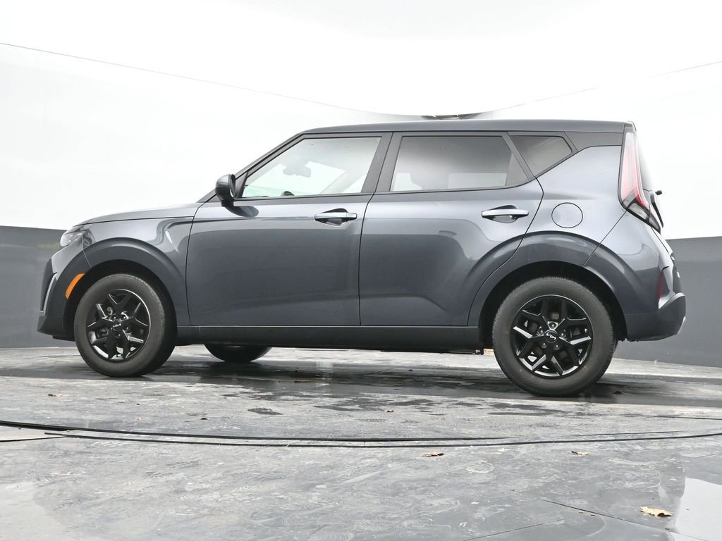Used 2025 Kia Soul LX w/ LX Technology Package image 65