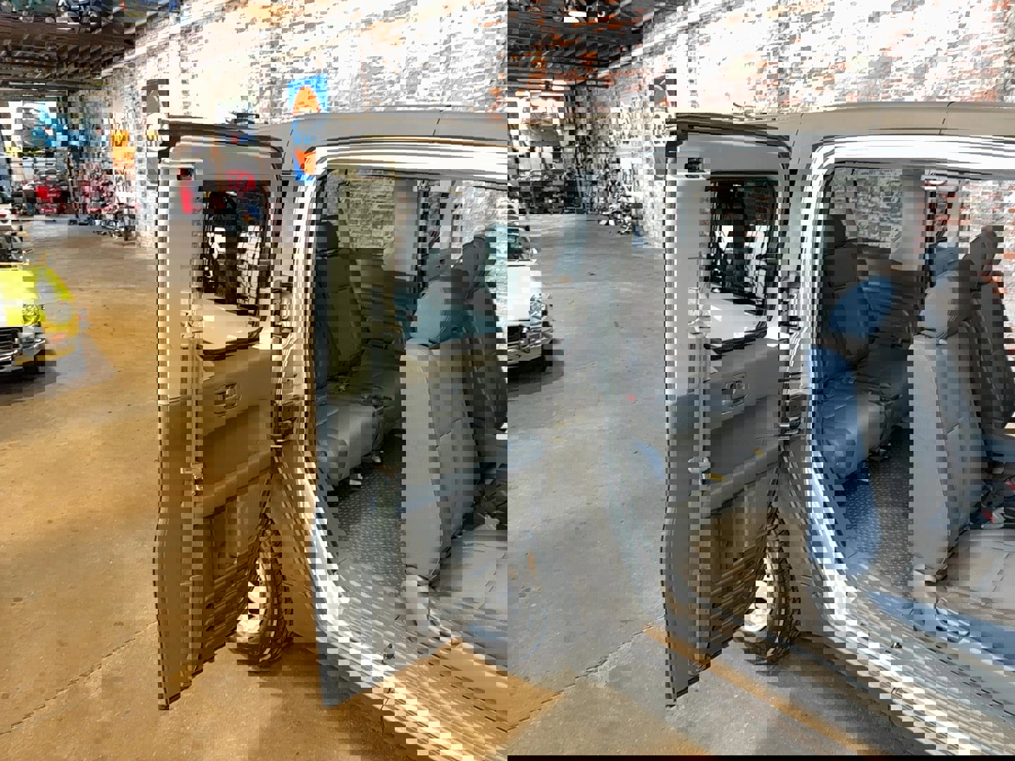 Used 2003 Honda Element EX image 61