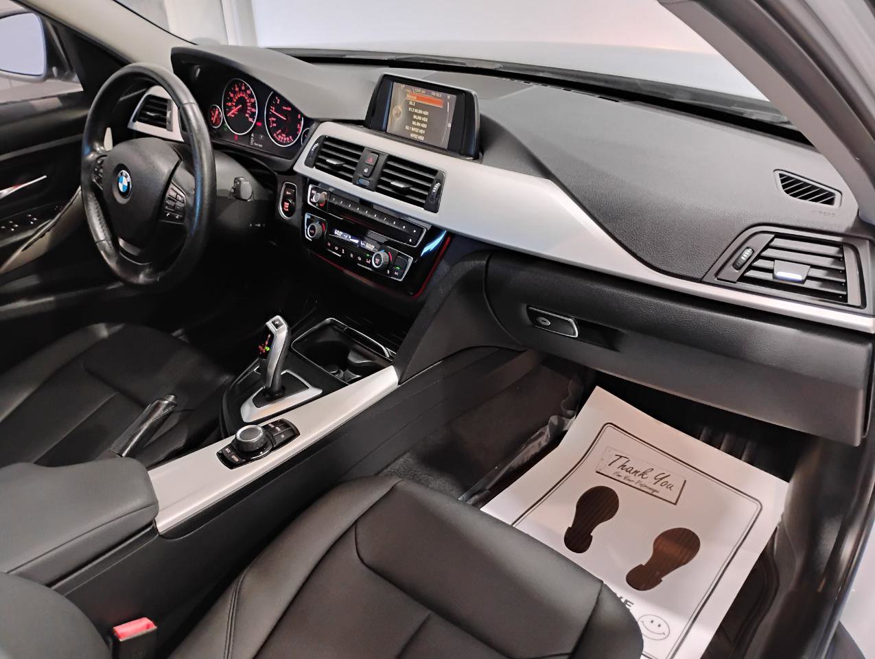 Used 2017 BMW 320i Sedan image 92