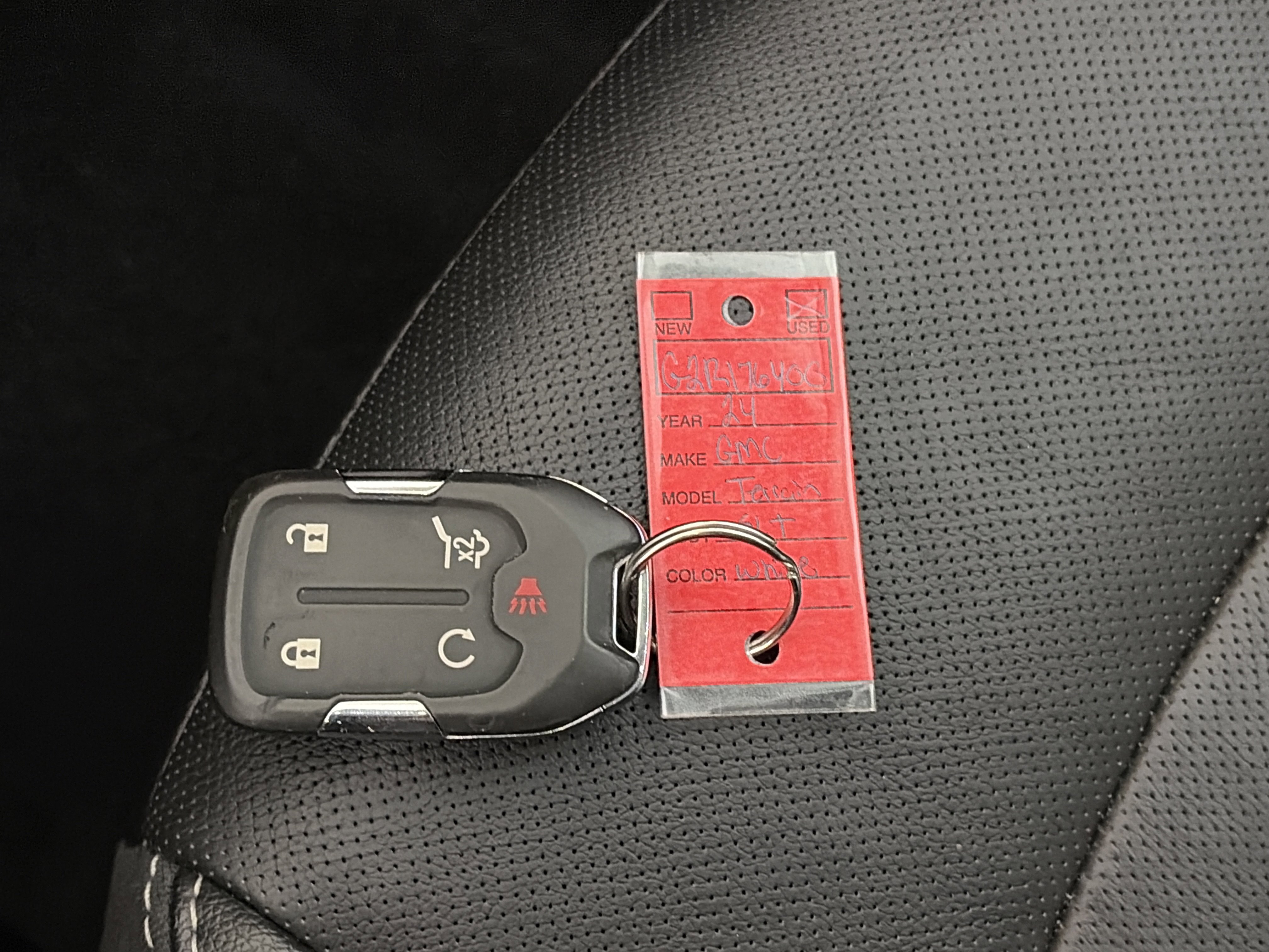 Certified 2024 GMC Terrain SLT image 33