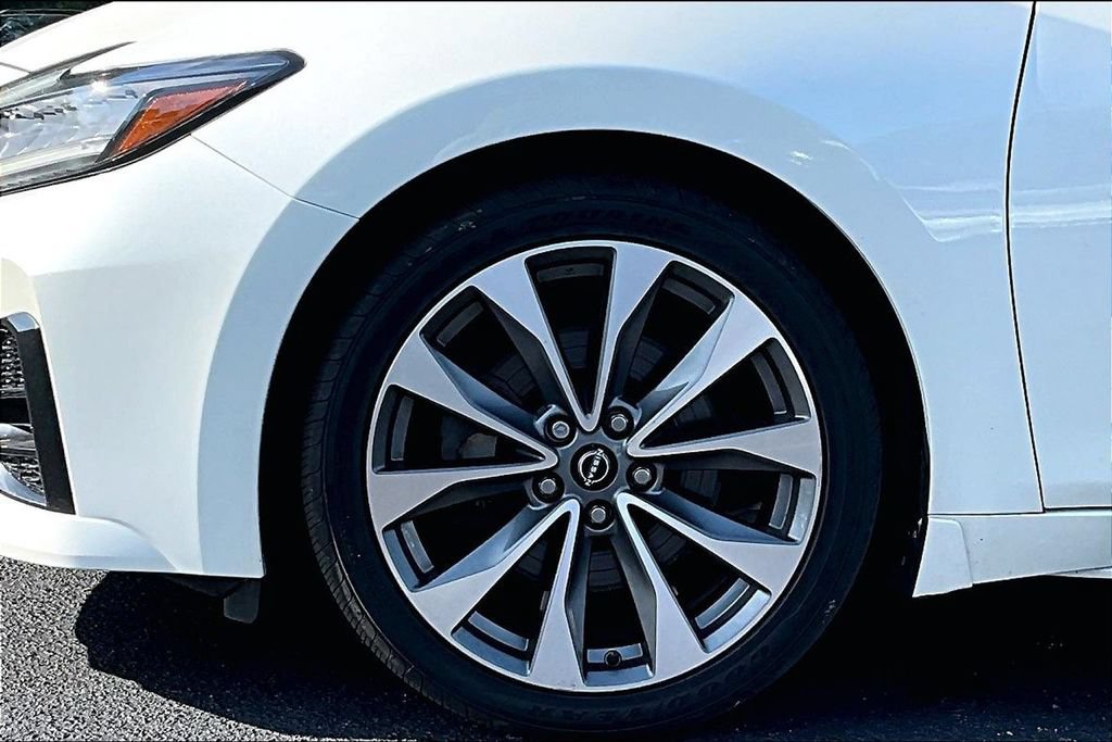Used 2023 Nissan Maxima Platinum FWD image 32