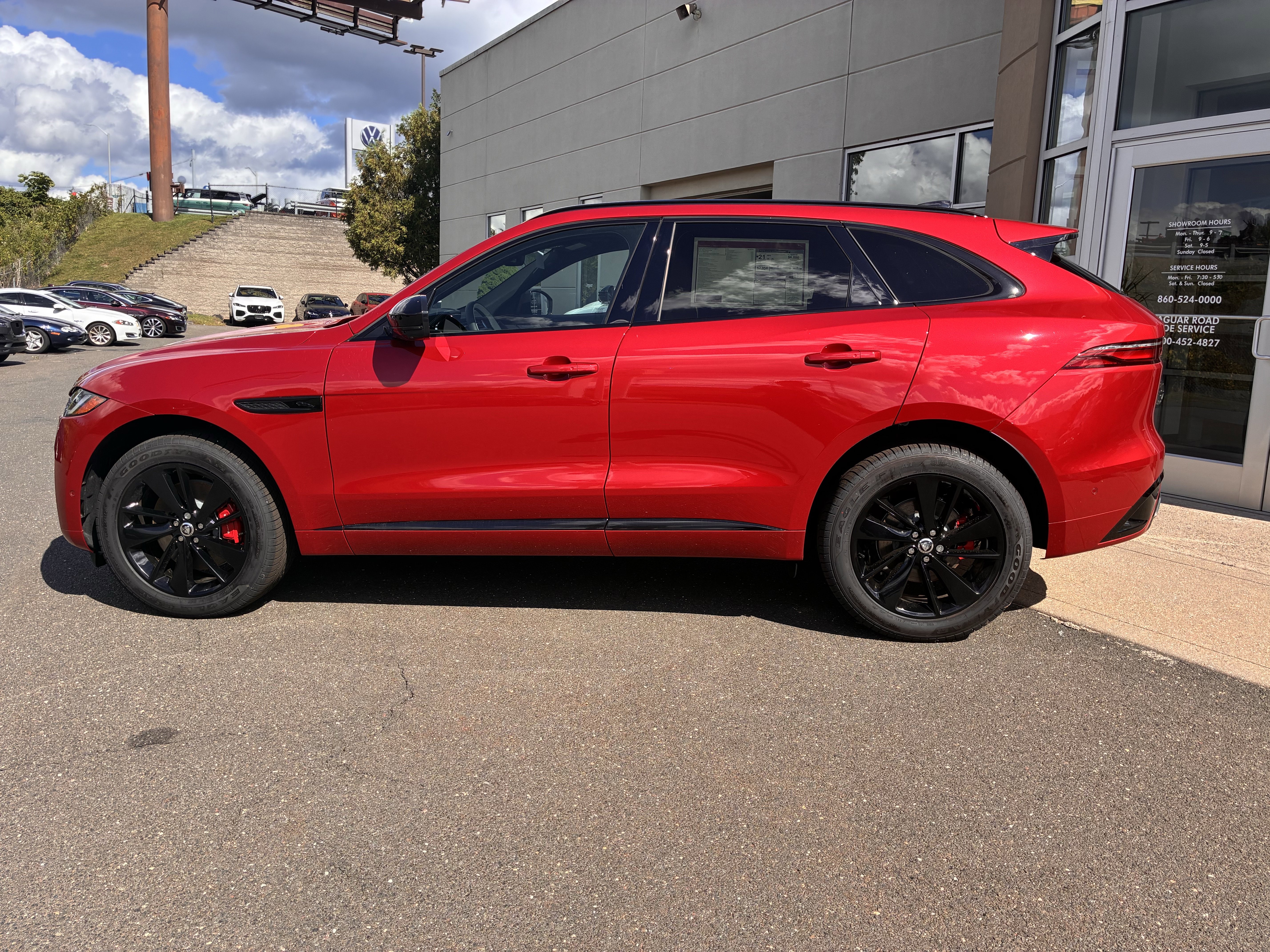 New 2026 Jaguar F-PACE R-Dynamic S image 6