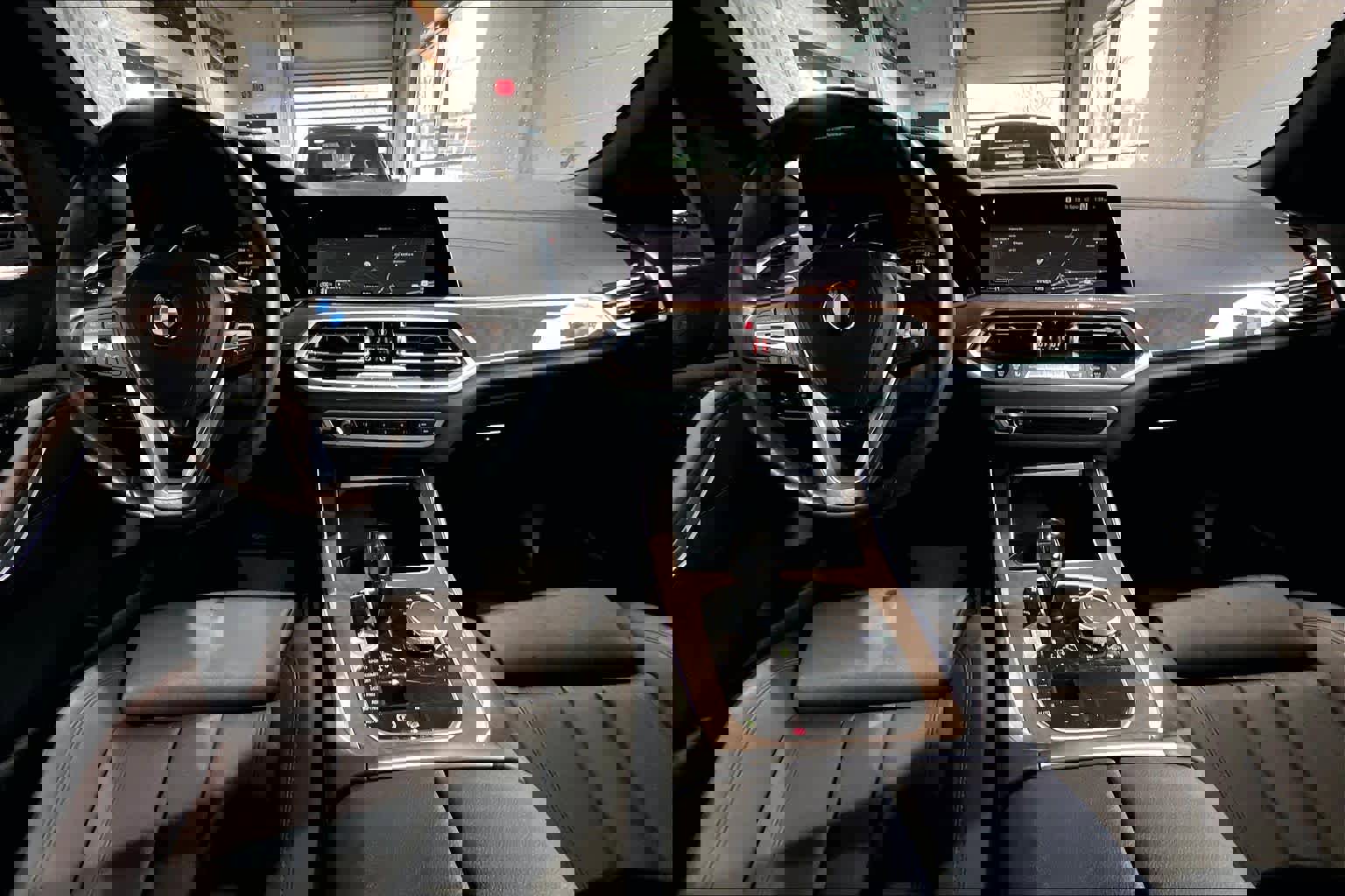 Used 2021 BMW X5 xDrive40i w/ Convenience Package image 15