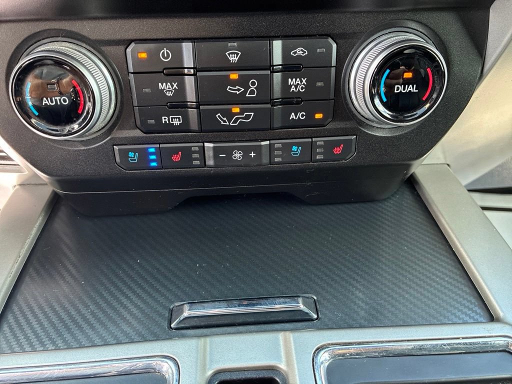 Used 2020 Ford F150 Lariat w/ Equipment Group 502A Luxury AWD/4WD image 16