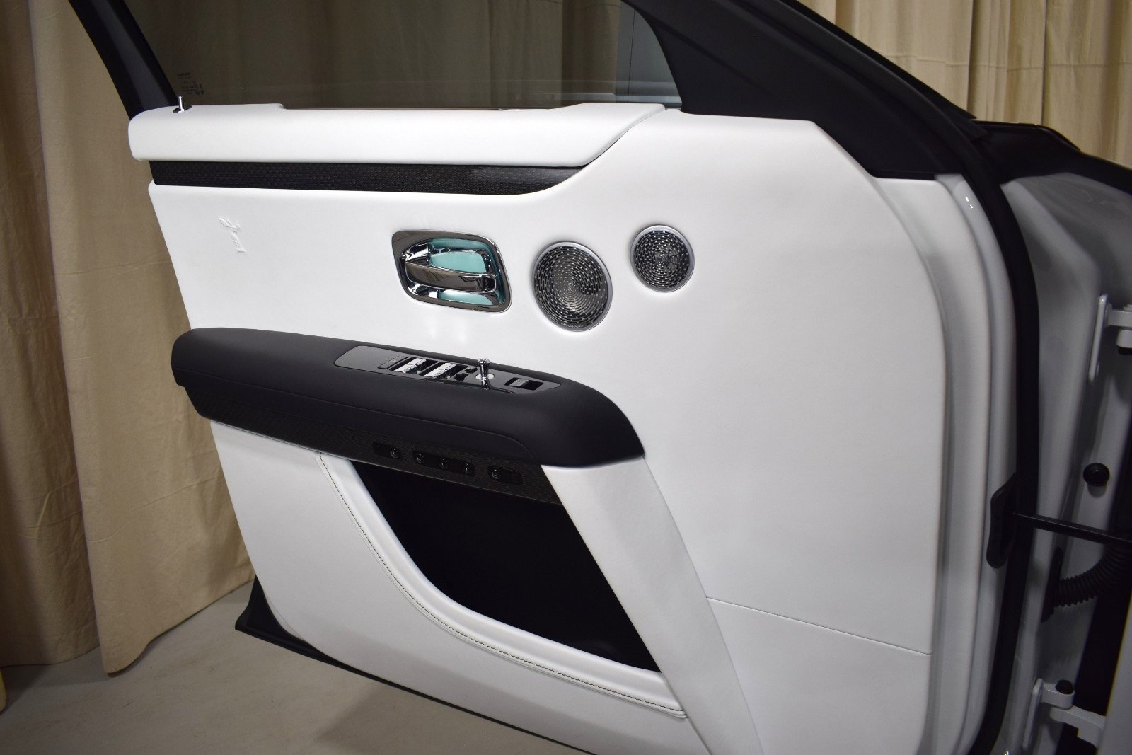 Certified 2022 Rolls-Royce Ghost Black Badge image 38