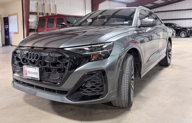 Used 2024 Audi Q8 Premium Plus AWD/4WD image 8