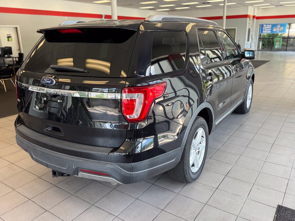 Used 2019 Ford Explorer XLT w/ Equipment Group 201A FWD image 6