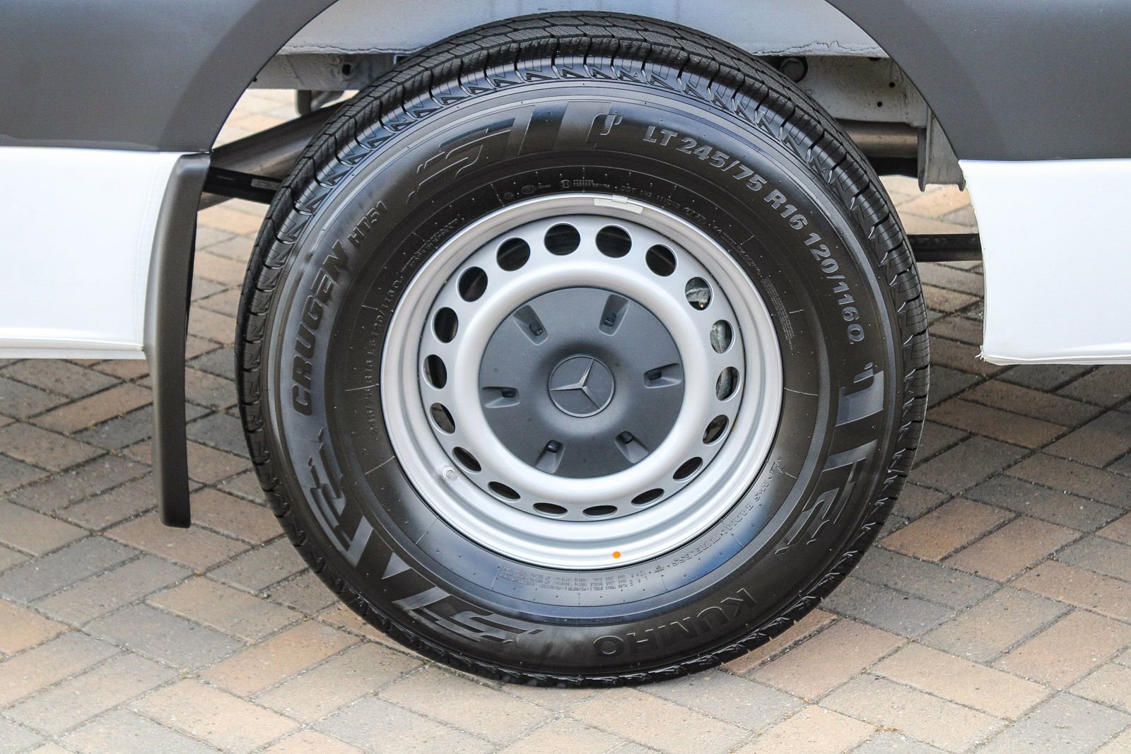 New 2024 Mercedes-Benz Sprinter 2500 image 10