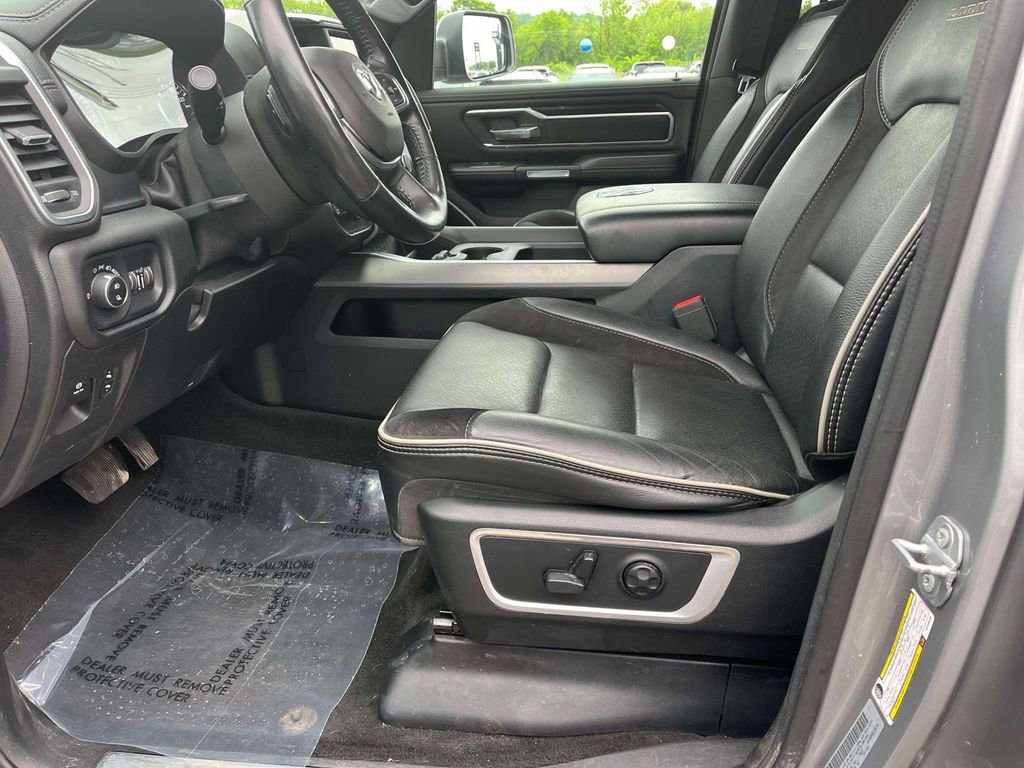 Used 2020 RAM 1500 Laramie w/ Sport Appearance Package AWD/4WD image 16