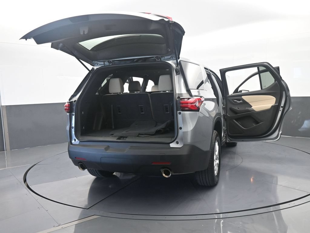 Used 2023 Chevrolet Traverse LS FWD image 70