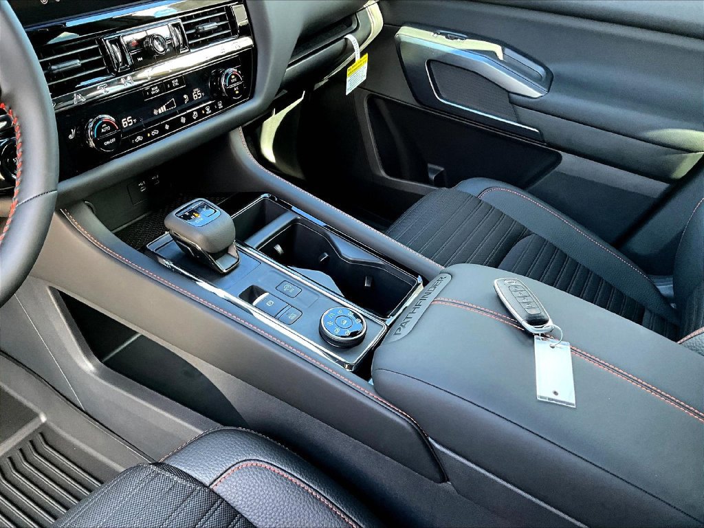 New 2026 Nissan Pathfinder Rock Creek AWD/4WD image 26