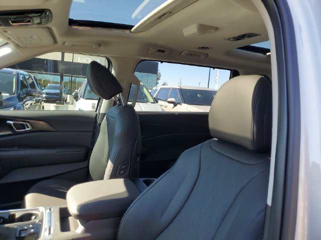 New 2027 Kia Carnival SX FWD image 23