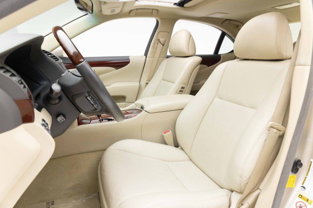 Used 2012 Lexus LS 460 w/ Luxury Value Edition image 8