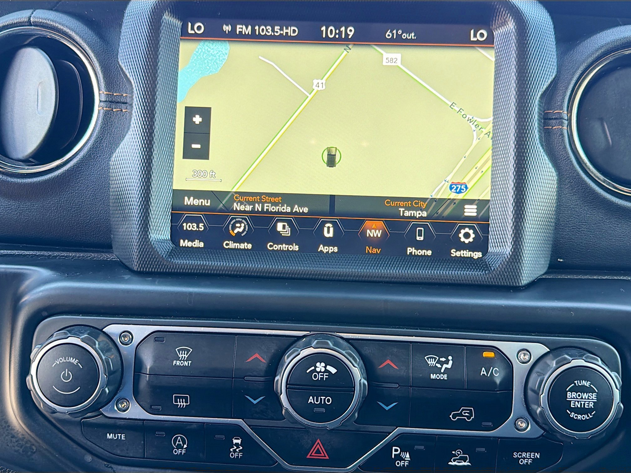 Used 2022 Jeep Wrangler Unlimited Sahara image 30