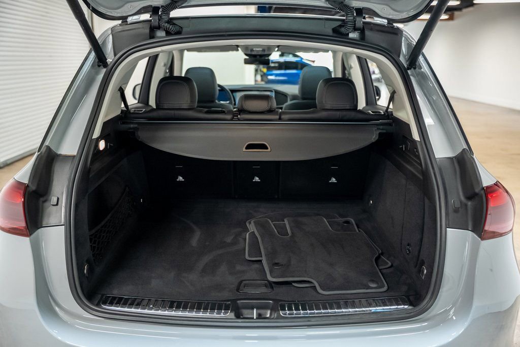 Used 2024 Mercedes-Benz GLE 350 4MATIC w/ AMG Line Exterior image 59