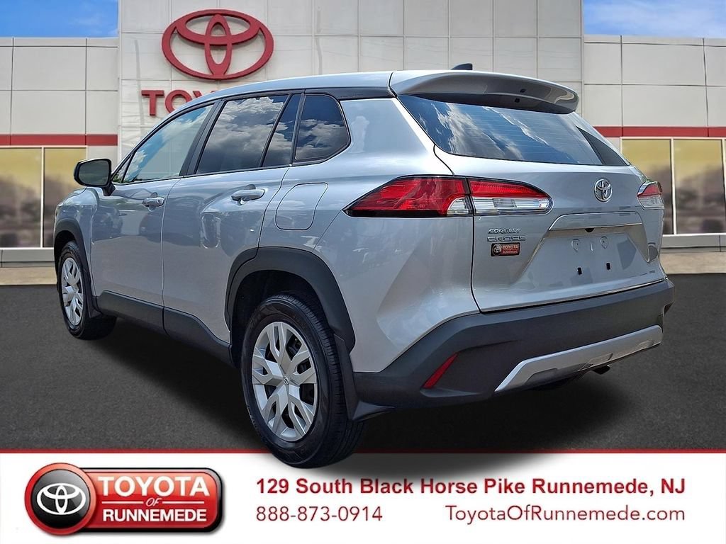 Used 2023 Toyota Corolla Cross L FWD image 4