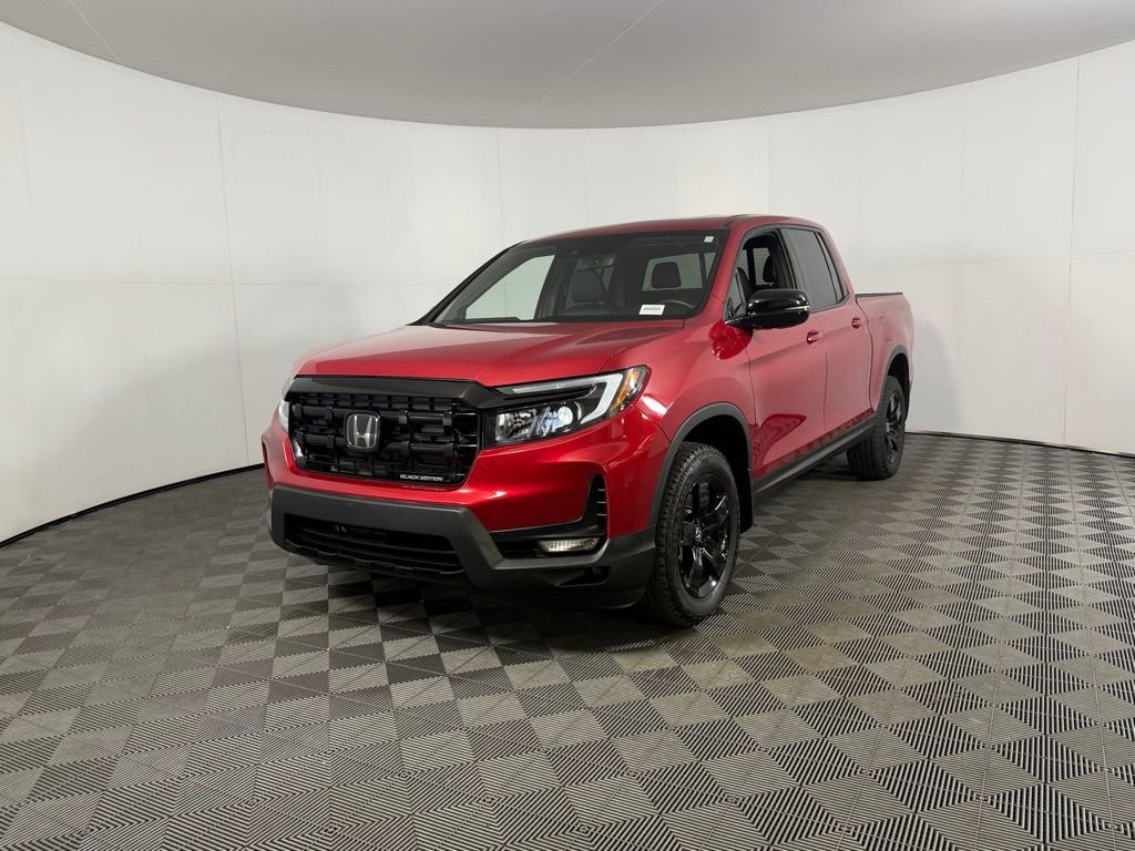 Used 2025 Honda Ridgeline Black Edition image 3