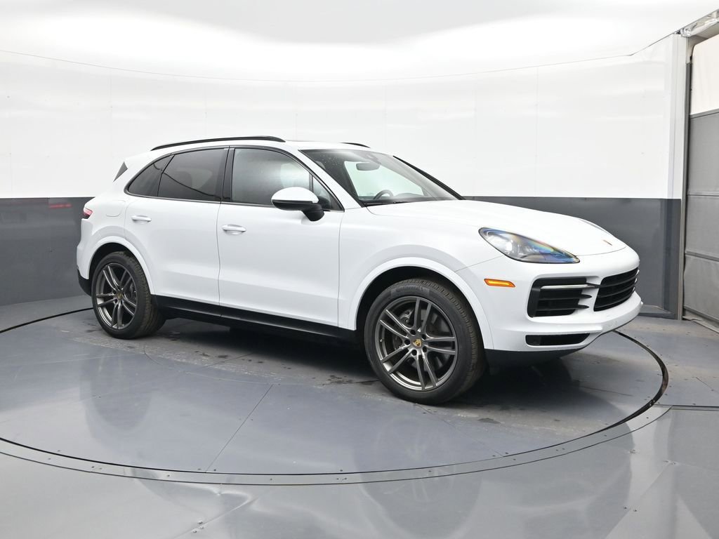 Used 2023 Porsche Cayenne AWD/4WD image 1