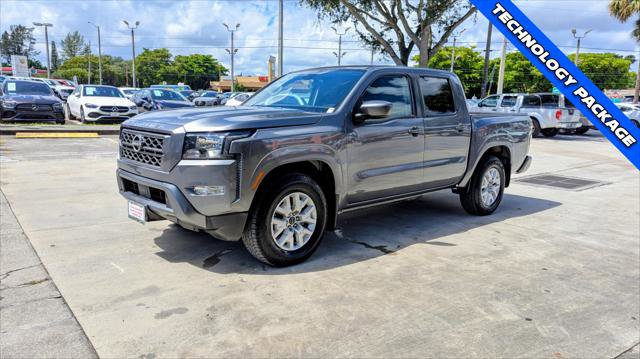 Used 2022 Nissan Frontier SV image 2