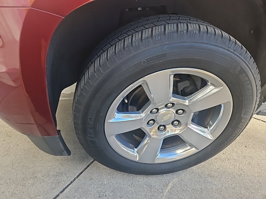 Used 2020 Chevrolet Suburban LS w/ Enhanced Driver Alert Package image 4