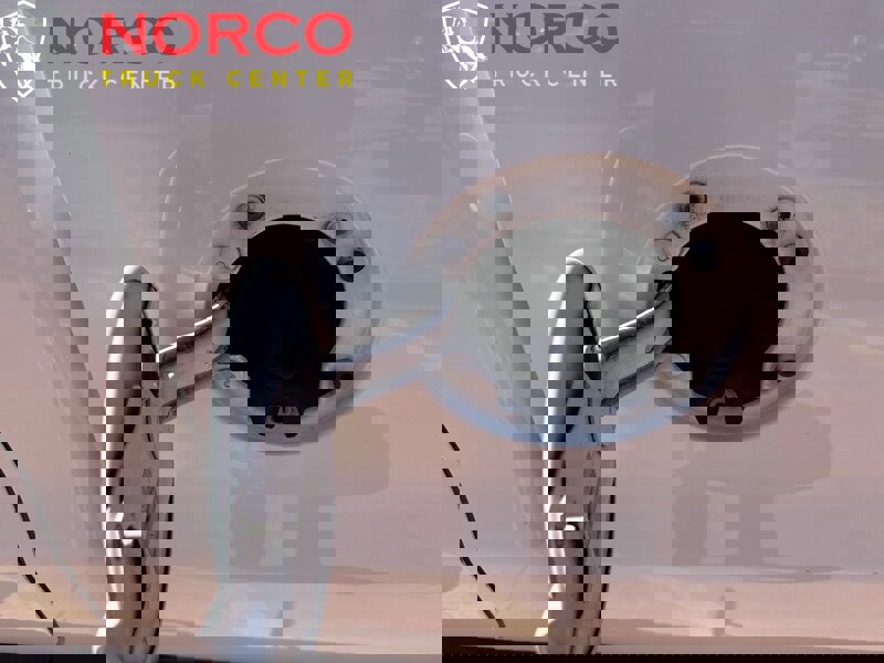 Used 2017 GMC Sierra 1500 2WD Regular Cab image 13