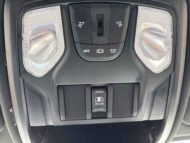 Used 2023 RAM 3500 SLT w/ Quick Order Package 2YG SLT AWD/4WD image 34