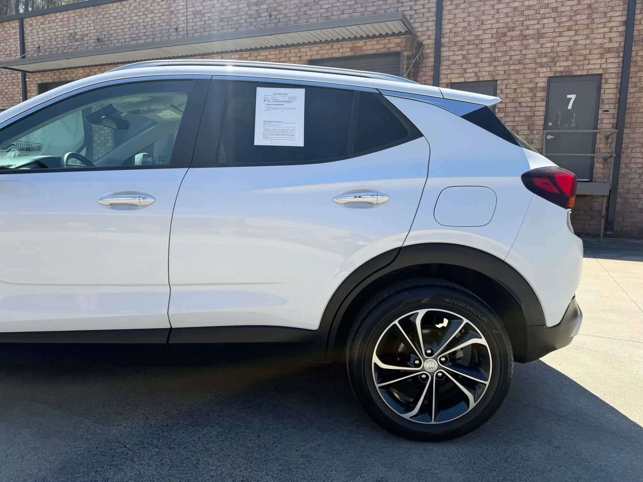 Used 2021 Buick Encore GX Select image 5