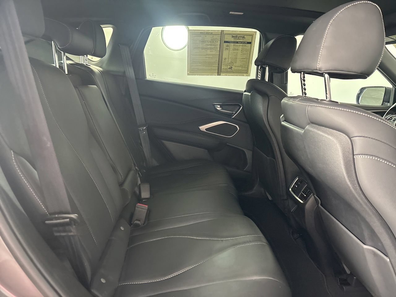 Used 2025 Acura RDX SH-AWD image 28