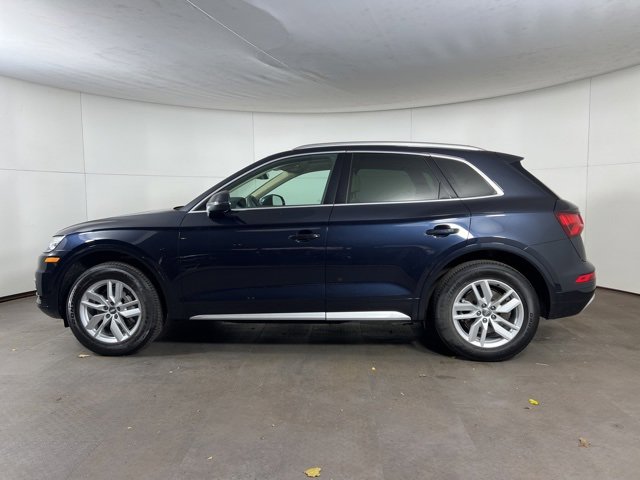 Used 2020 Audi Q5 2.0T Premium w/ Convenience Package image 4