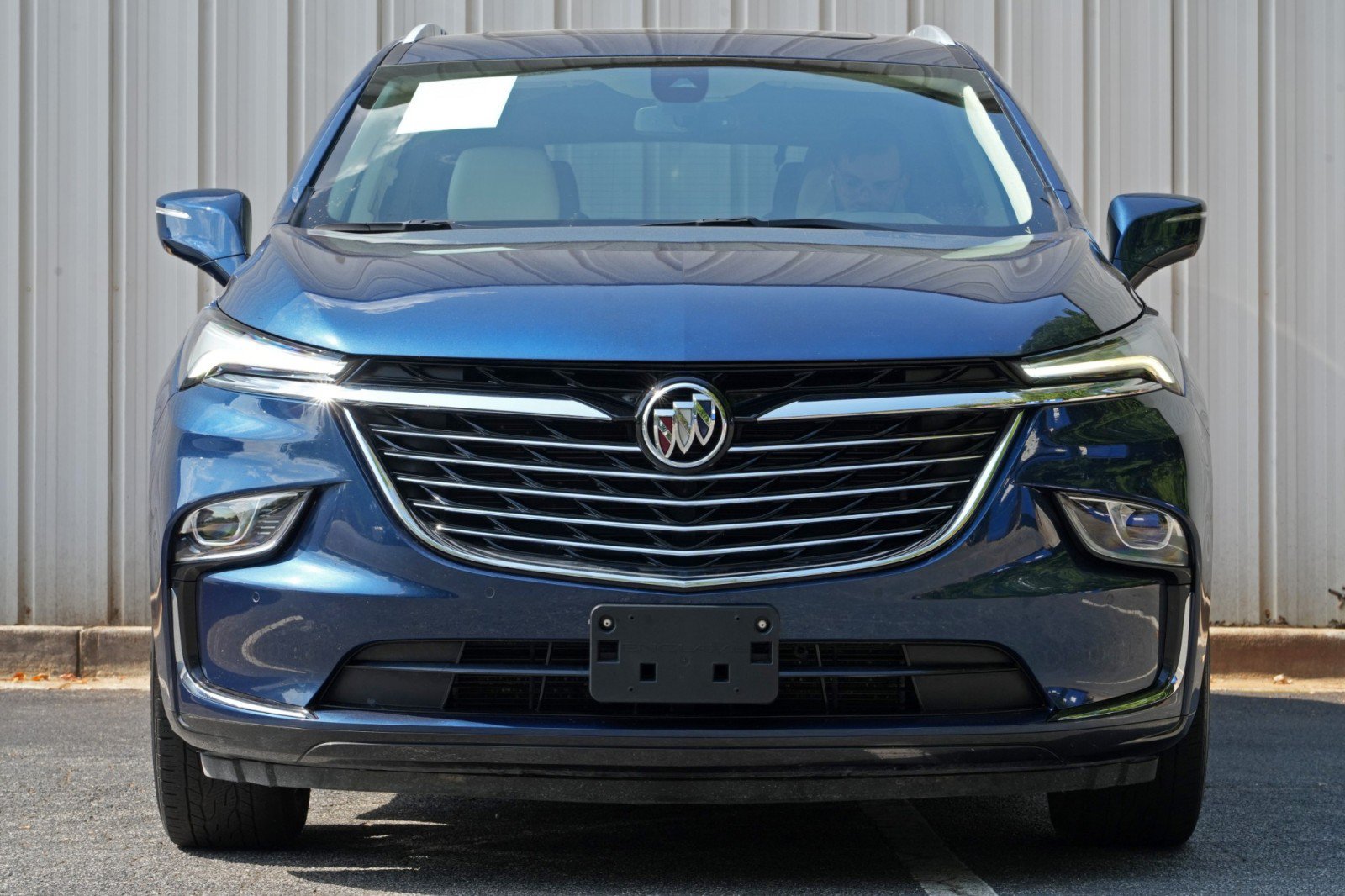 Used 2023 Buick Enclave Essence w/ Experience Buick Package FWD image 6