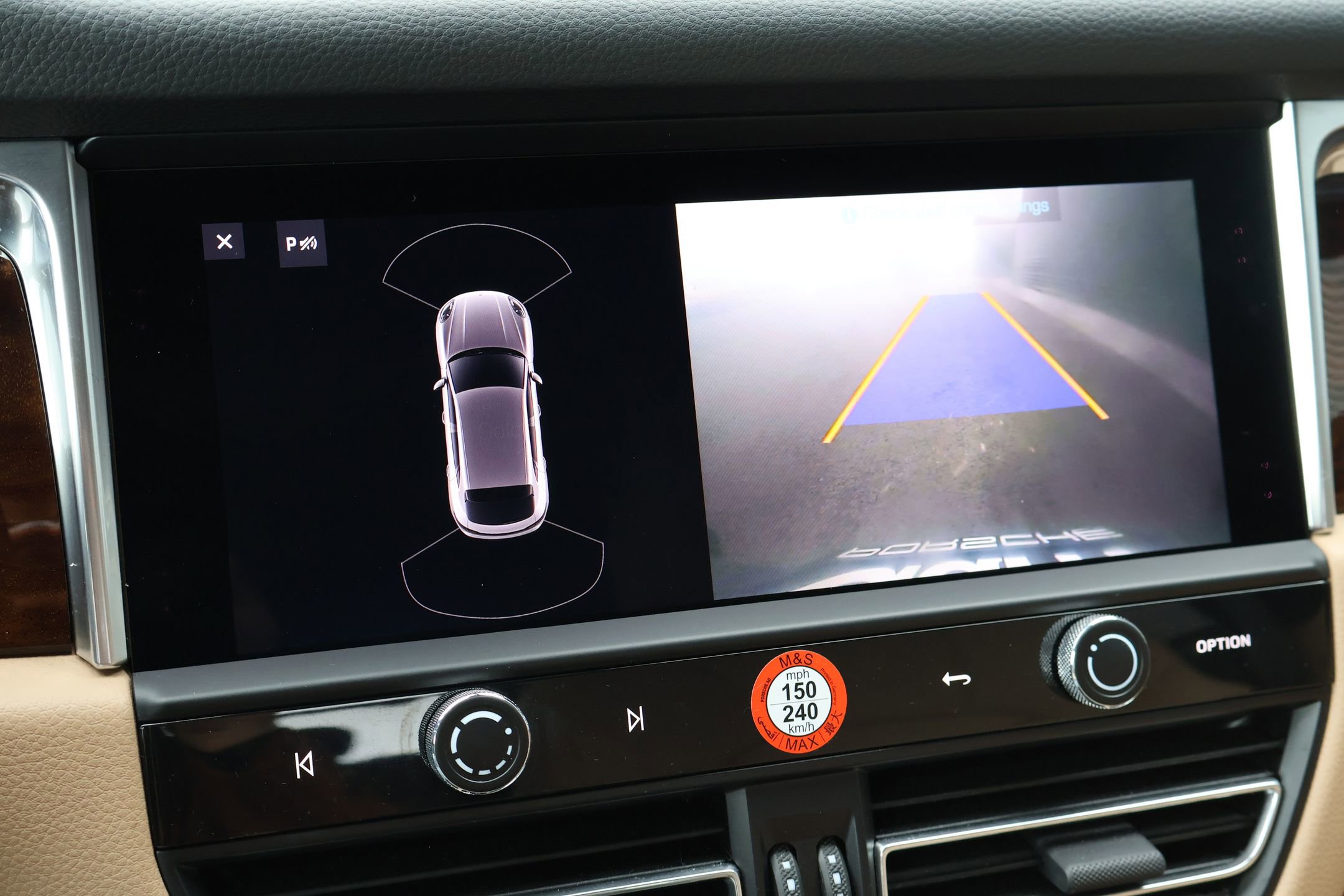 Certified 2023 Porsche Macan S image 19