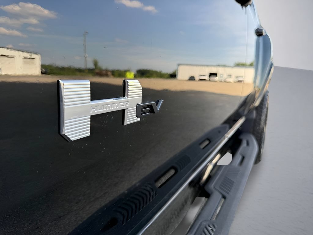 Used 2025 GMC Hummer EV 2X AWD/4WD image 37