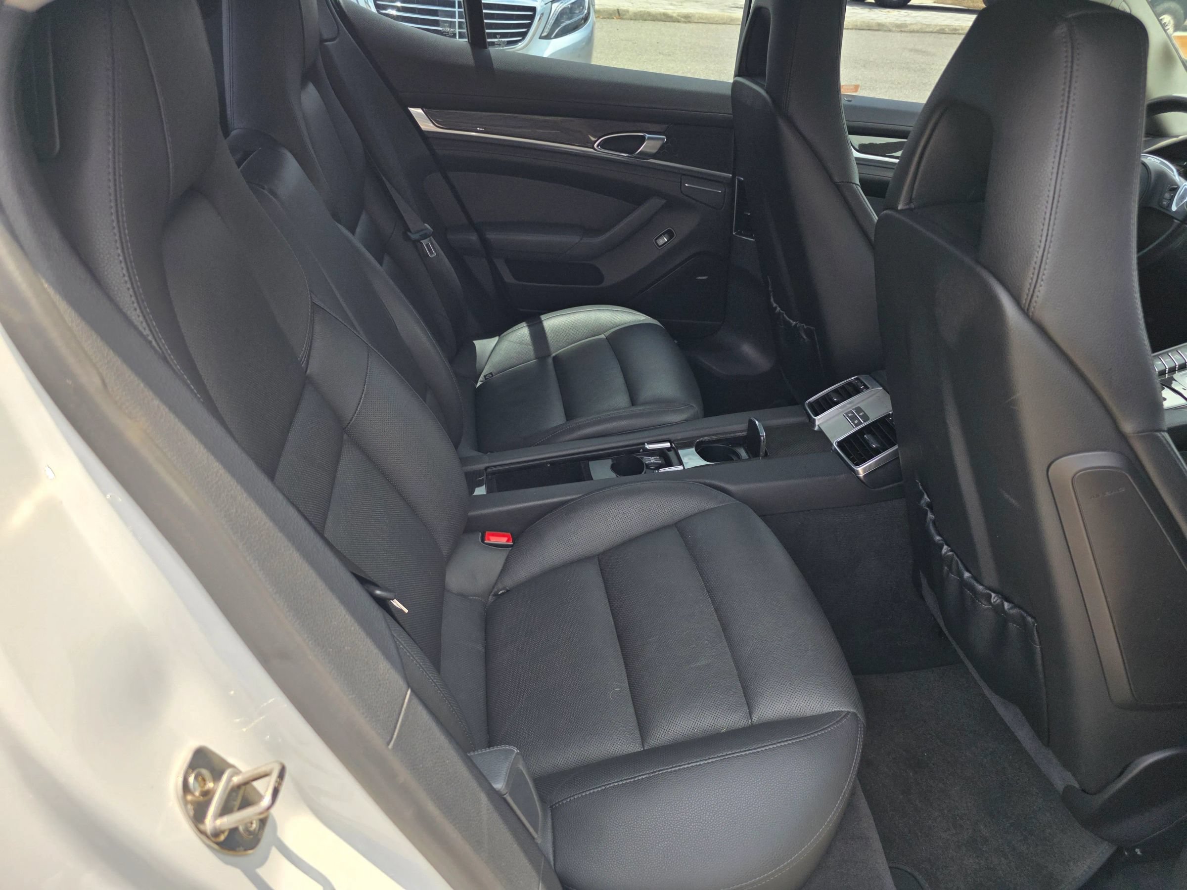 Used 2013 Porsche Panamera S RWD image 27