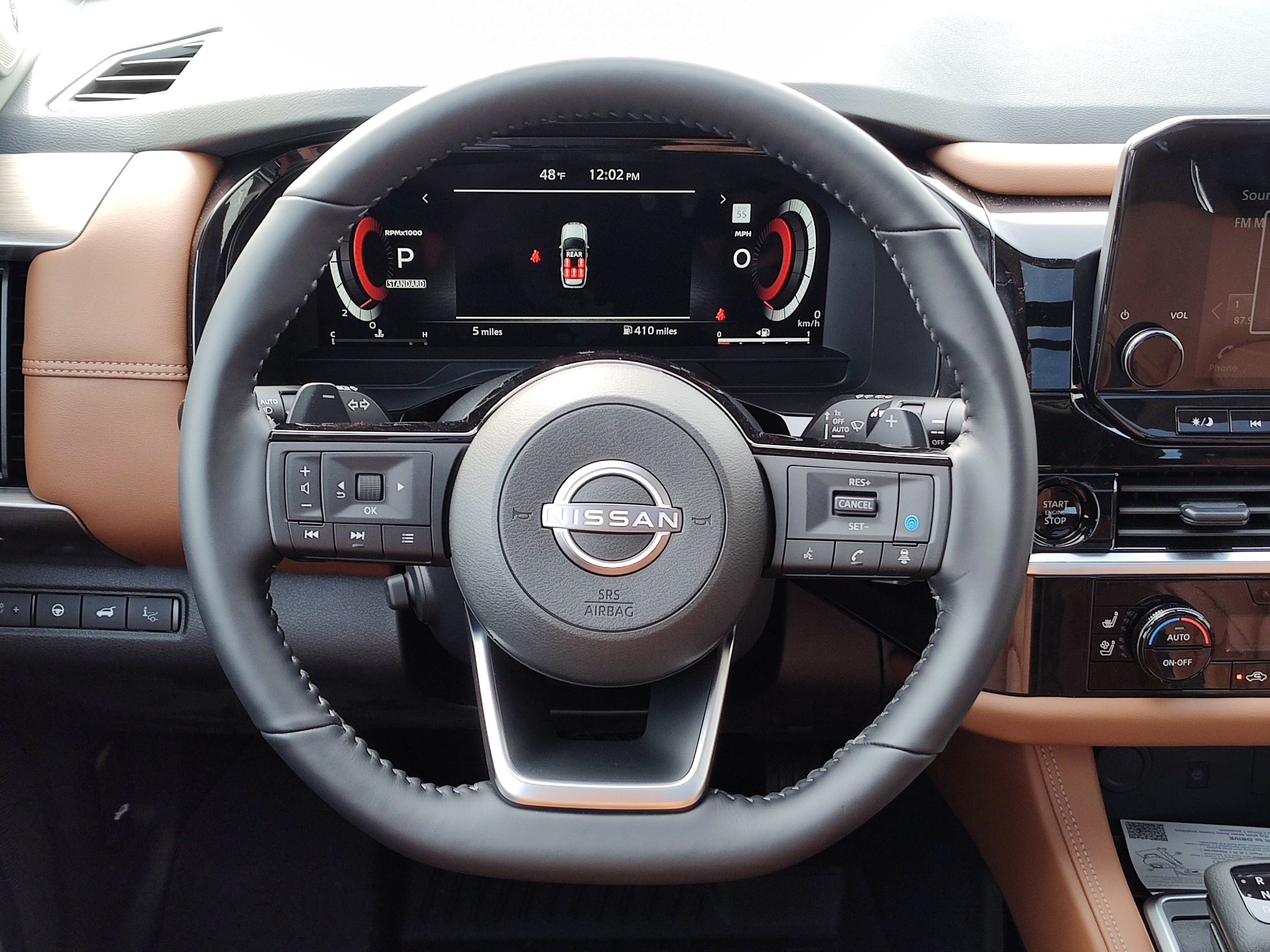 New 2025 Nissan Pathfinder Platinum image 8