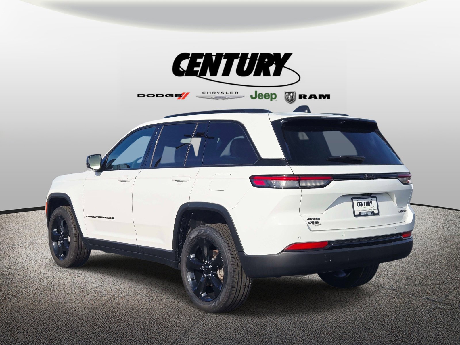 Used 2024 Jeep Grand Cherokee Limited w/ Luxury Tech Group II image 6