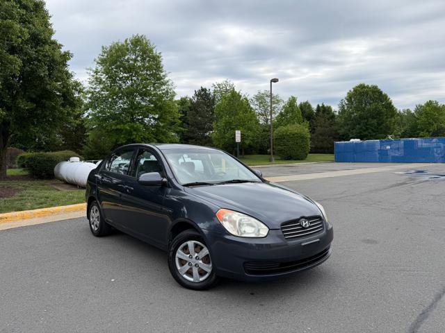 Used 2009 Hyundai Accent GLS FWD image 2