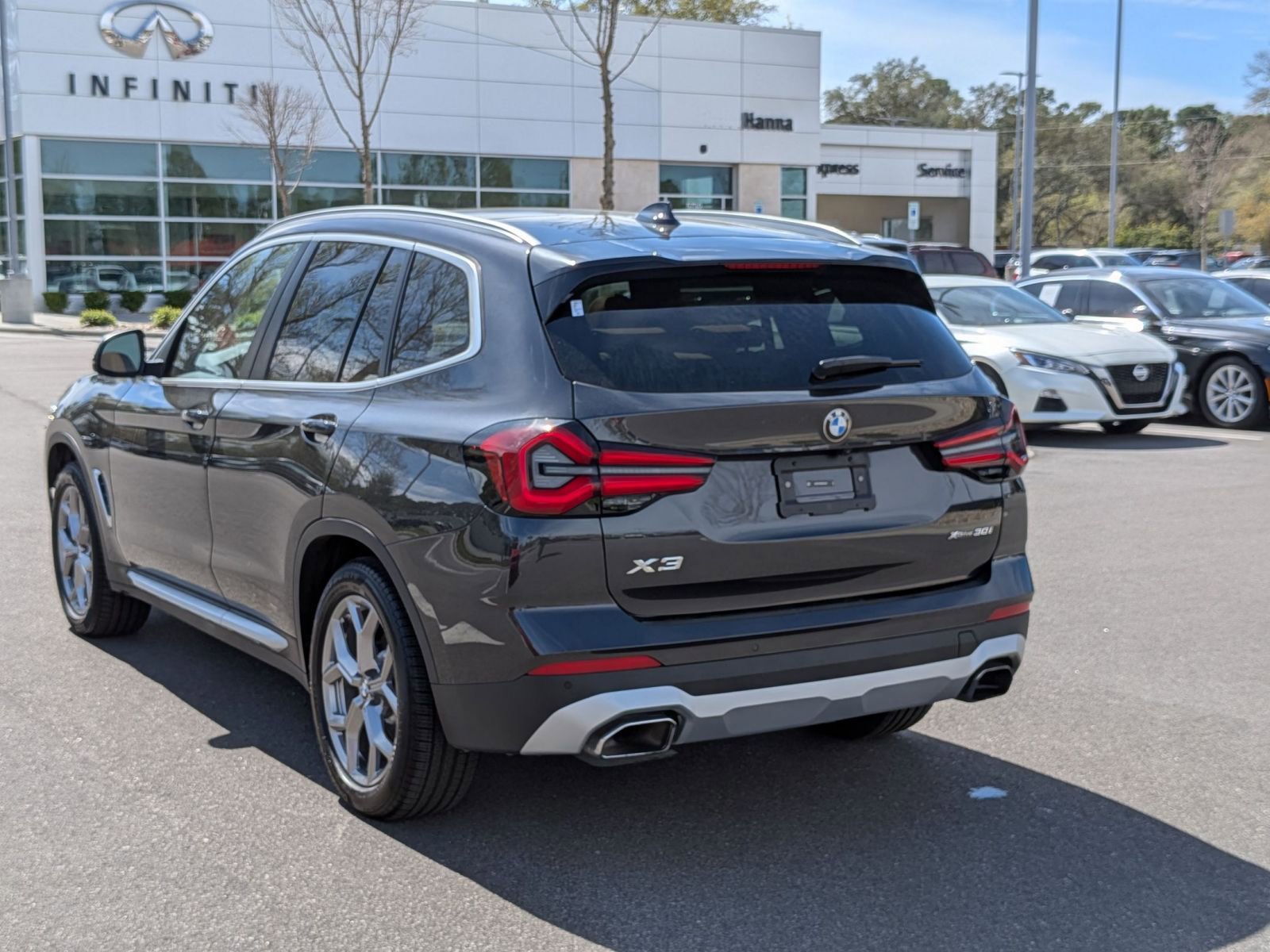 Used 2024 BMW X3 xDrive30i w/ Premium Package w/ZPA AWD/4WD image 5