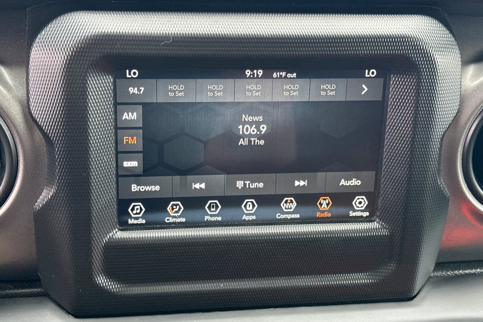 Used 2023 Jeep Wrangler Unlimited AWD/4WD image 17