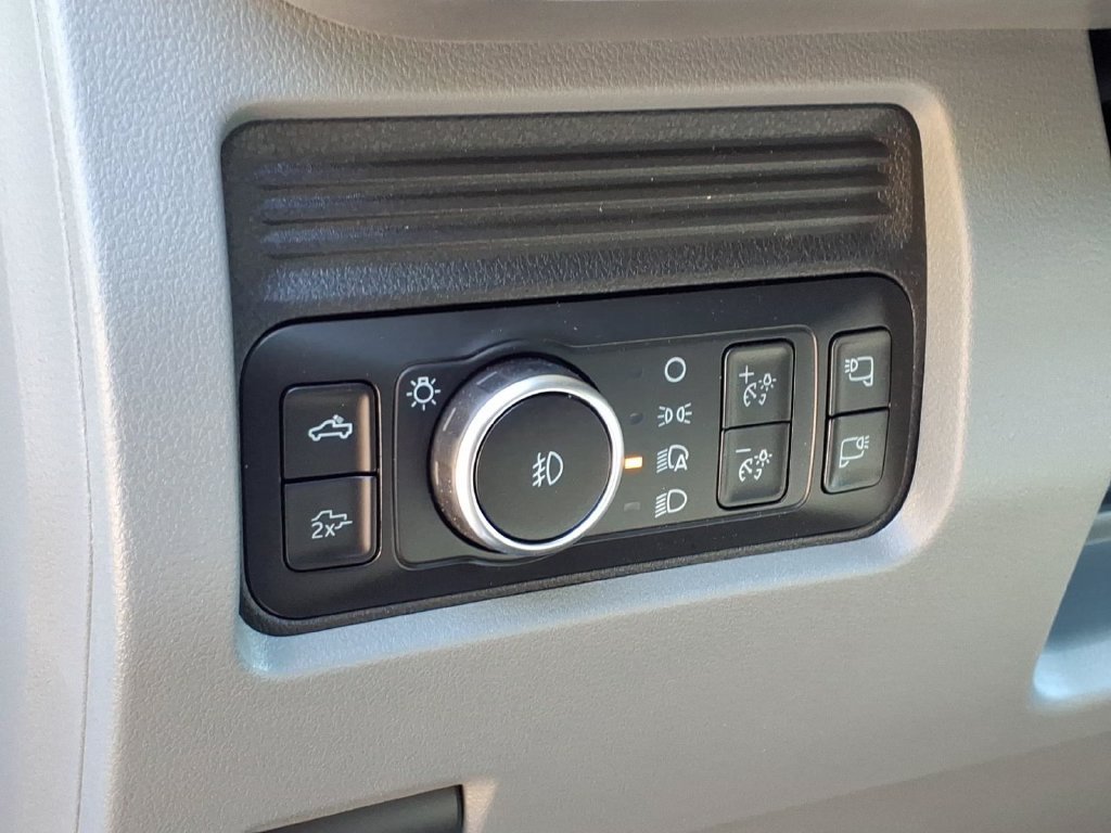 New 2026 Ford F250 XLT w/ XLT Premium Package AWD/4WD image 22