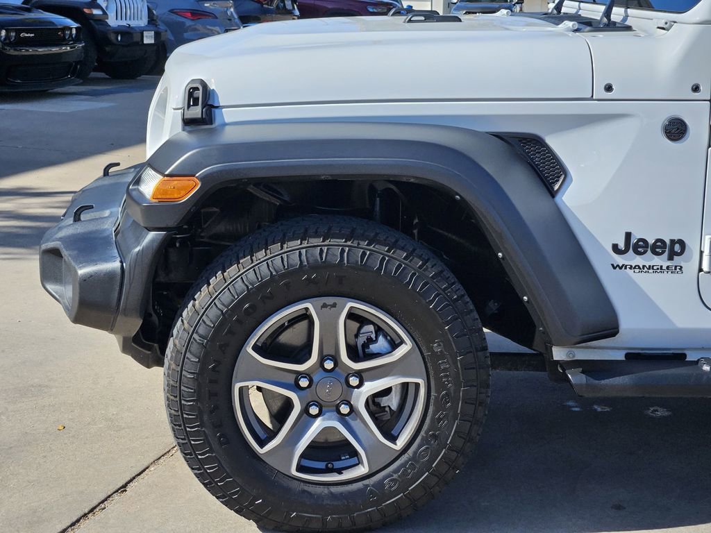 Used 2022 Jeep Wrangler Unlimited Sport image 9