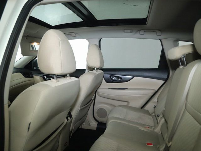 Used 2020 Nissan Rogue SV w/ Sun & Sound Touring Package image 15