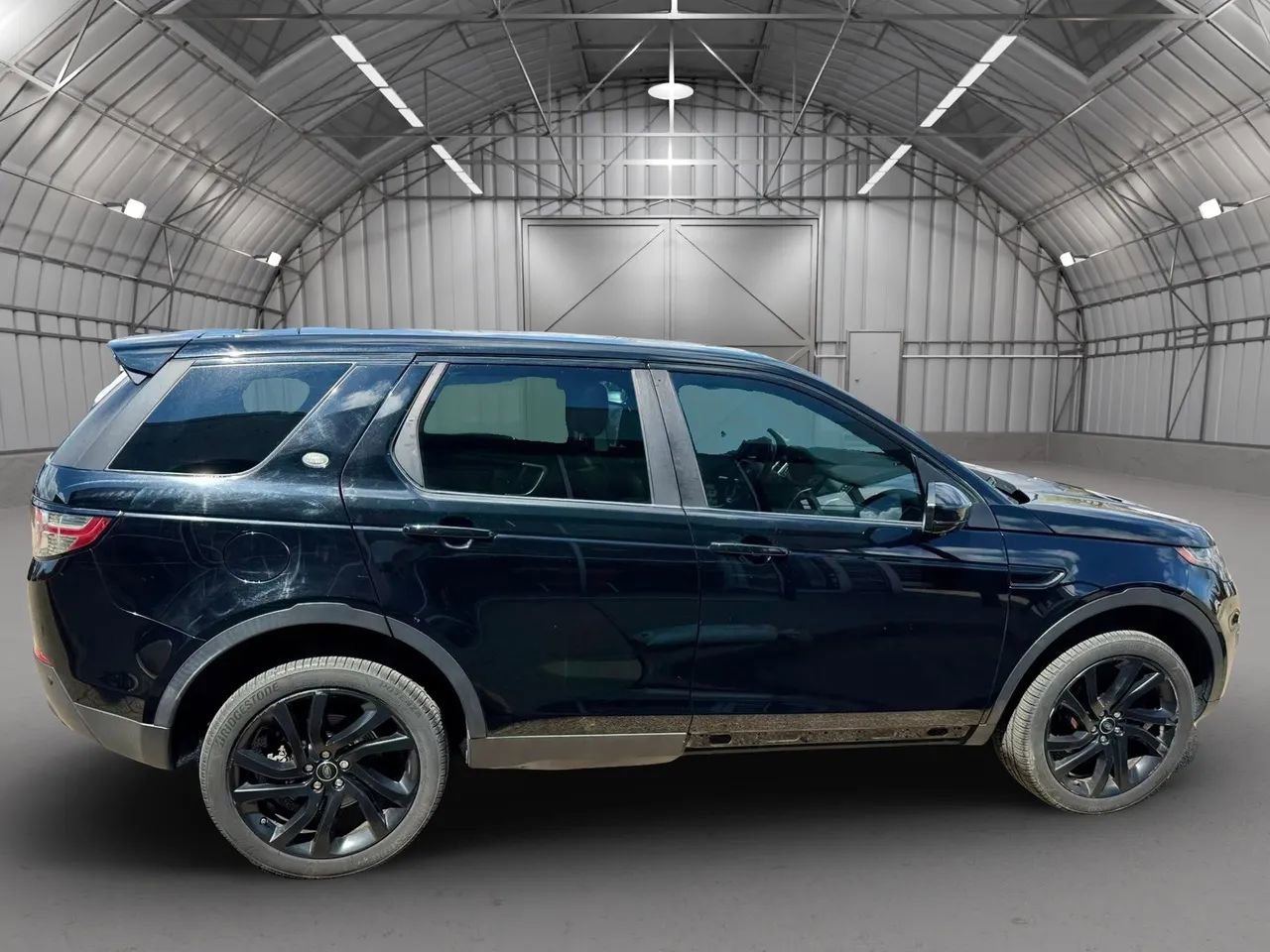 Used 2018 Land Rover Discovery Sport HSE image 8